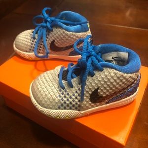 NWOT Nike Kyrie Infant Shoes size 4C